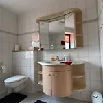 Appartement Charaktervolle Whg Mit Parkplatz Naehe Kassel *