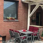 Appartement Charaktervolle Whg Mit Parkplatz Naehe Kassel *