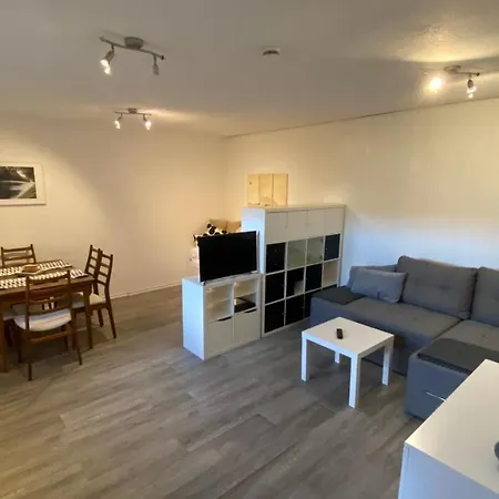 公寓 Charaktervolle Whg Mit Parkplatz Naehe Kassel 汉诺威-明登