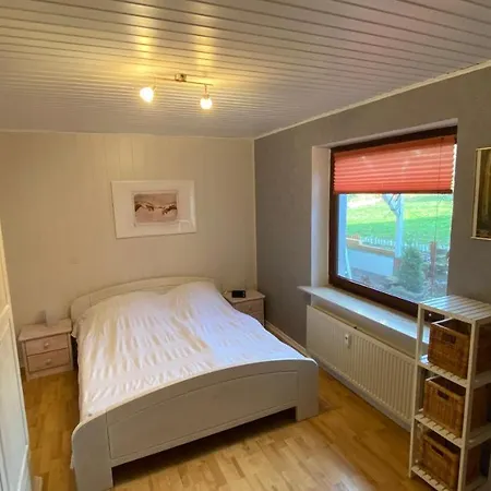 Апартаменты Charaktervolle Whg Mit Parkplatz Naehe Kassel *