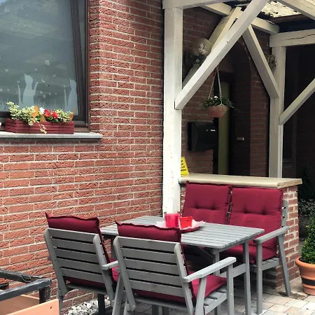 Charaktervolle Whg Mit Parkplatz Naehe Kassel * Ганн. Мюнден