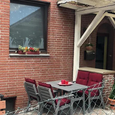 Appartement Charaktervolle Whg Mit Parkplatz Naehe Kassel *