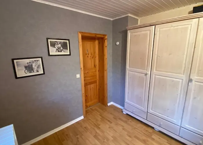 Charaktervolle Whg Mit Parkplatz Naehe Kassel *