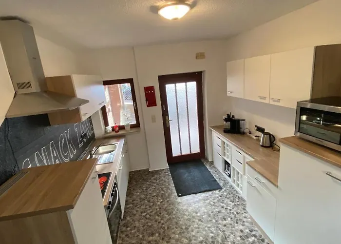 Charaktervolle Whg Mit Parkplatz Naehe Kassel *