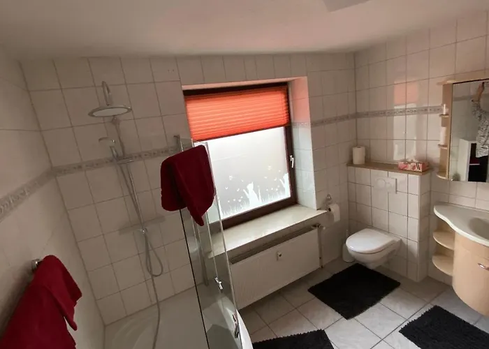 Charaktervolle Whg Mit Parkplatz Naehe Kassel