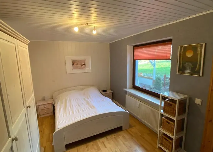 Appartement Charaktervolle Whg Mit Parkplatz Naehe Kassel *