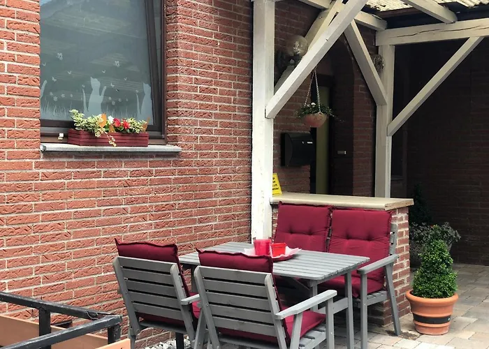 Charaktervolle Whg Mit Parkplatz Naehe Kassel * Ганн. Мюнден